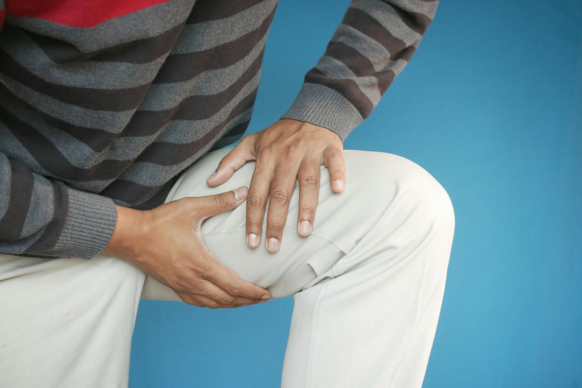 Knee Rheumatoid Arthritis – Symptoms, Treatment, and Exercises